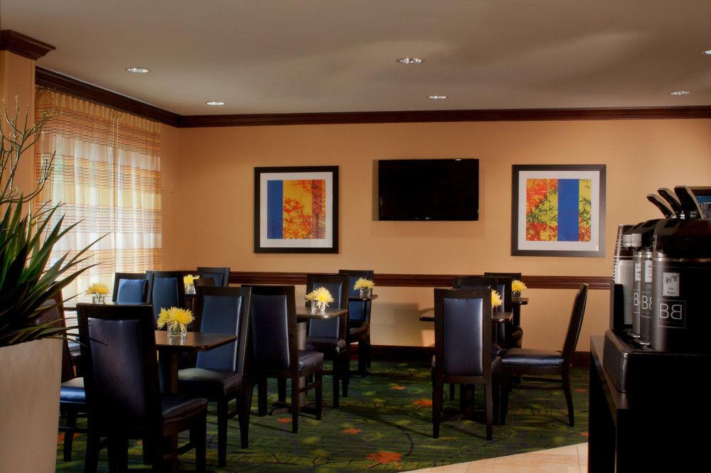 Fairfield Inn & Suites By Marriott Atlanta Кенесоу Екстериор снимка