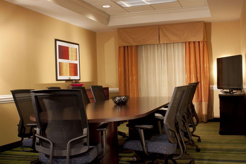 Fairfield Inn & Suites By Marriott Atlanta Кенесоу Екстериор снимка