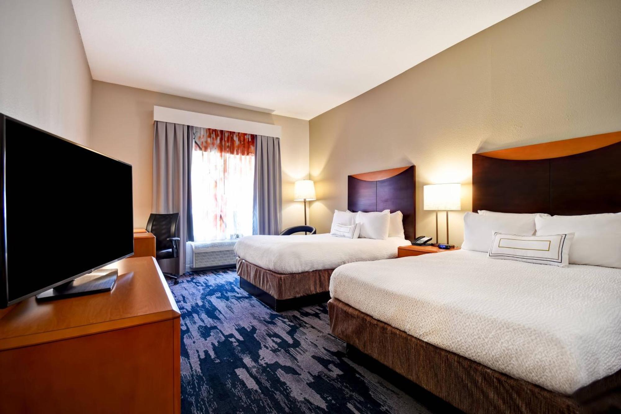 Fairfield Inn & Suites By Marriott Atlanta Кенесоу Екстериор снимка