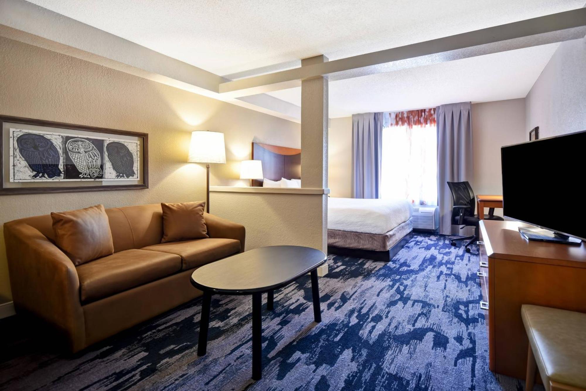 Fairfield Inn & Suites By Marriott Atlanta Кенесоу Екстериор снимка